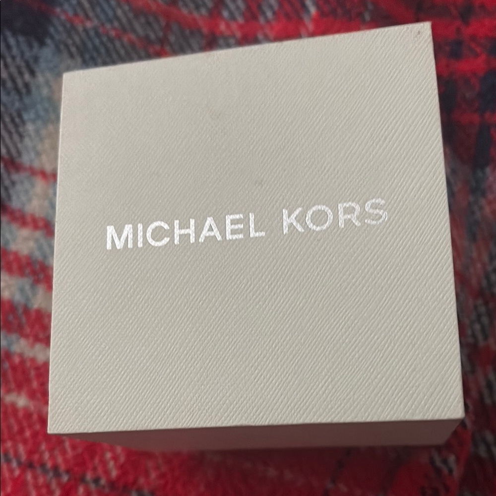 Michael Kors Cream Box
